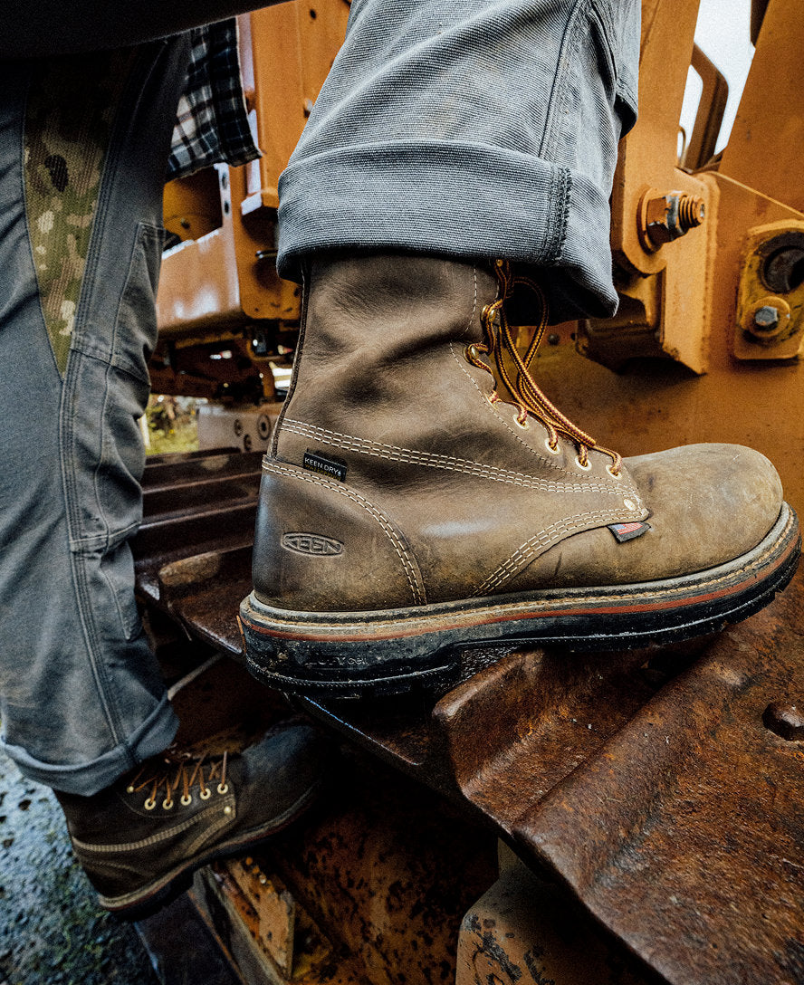 Men's Liberty 8\" Waterproof 90° Heel Boot (Carbon Toe) | Coffee Bean/Black