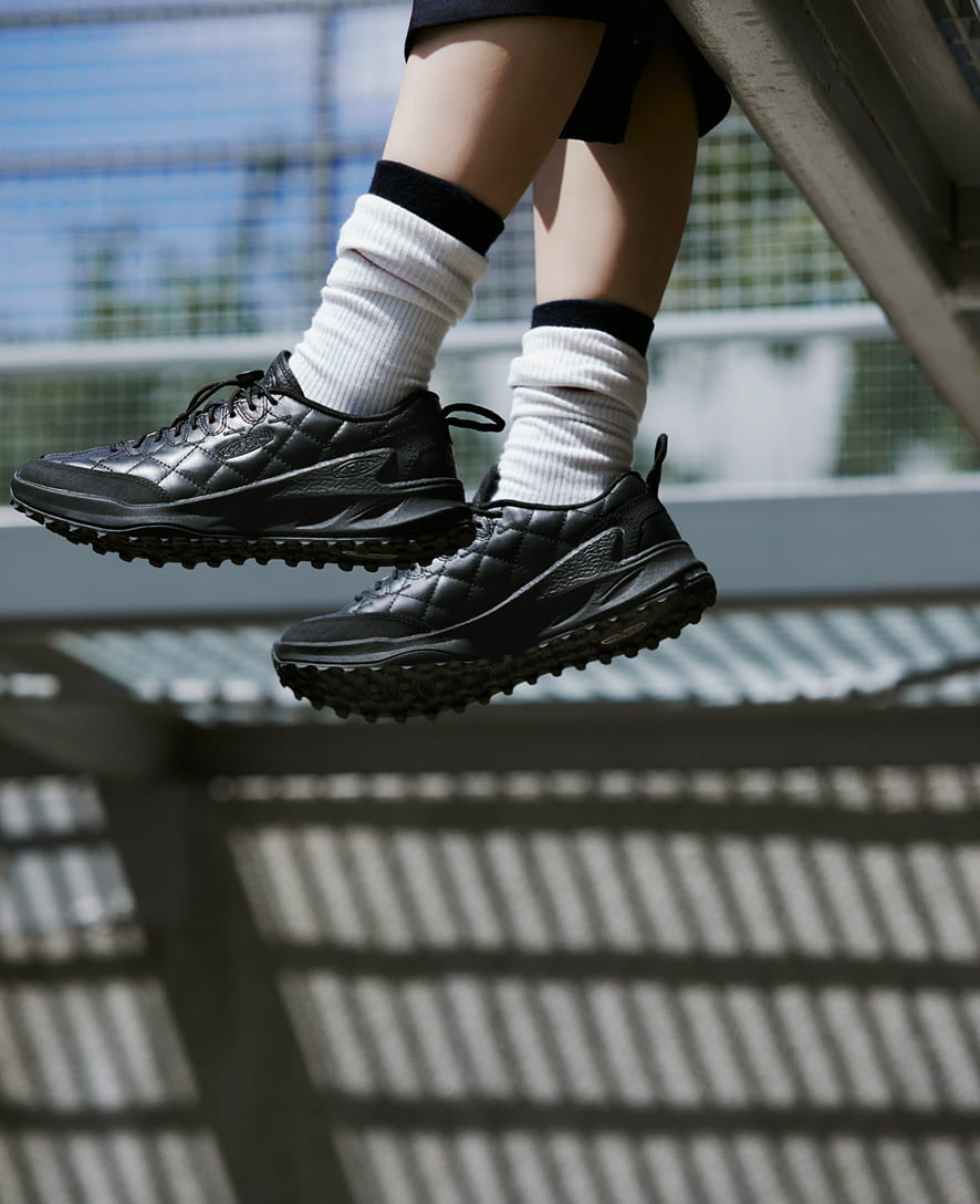 Men's Jasper Zionic DOE Sneaker | Doe Black/Star White